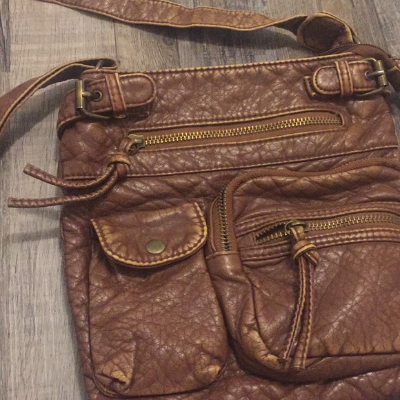 Perfect condition brown medium sized purse - Picture 2 of 3